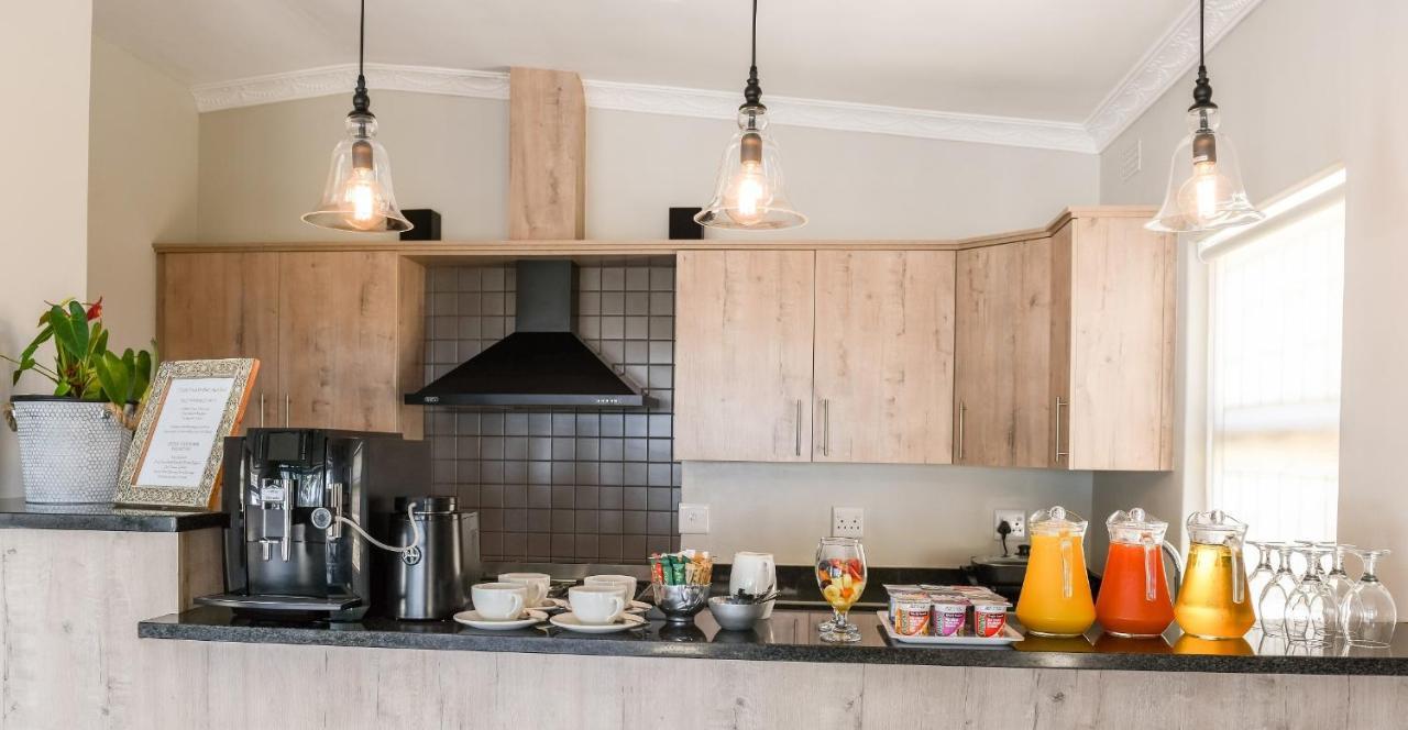 Four Palms Accommodation Durbanville Extérieur photo