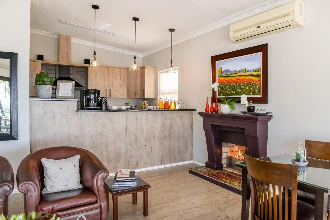 Four Palms Accommodation Durbanville Extérieur photo