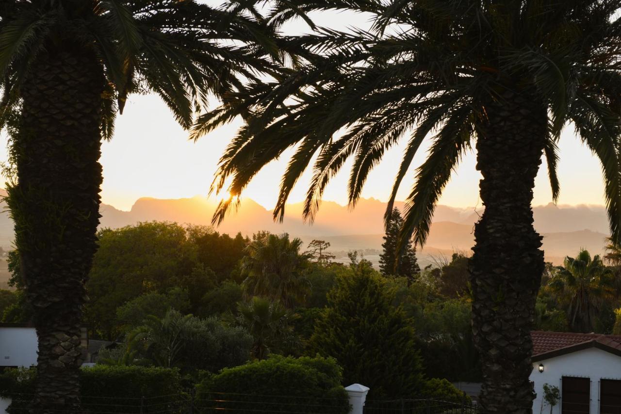 Four Palms Accommodation Durbanville Extérieur photo