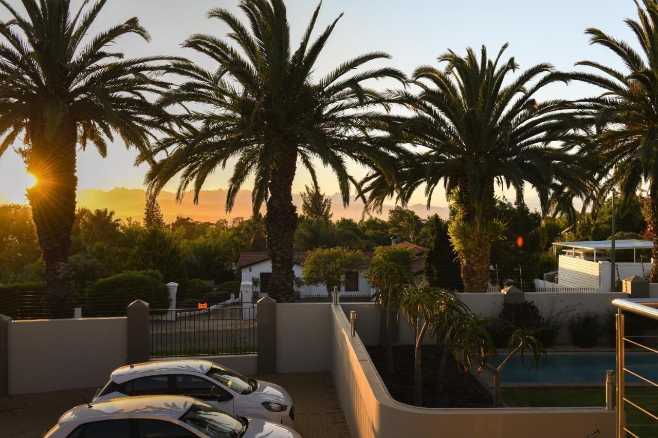 Four Palms Accommodation Durbanville Extérieur photo