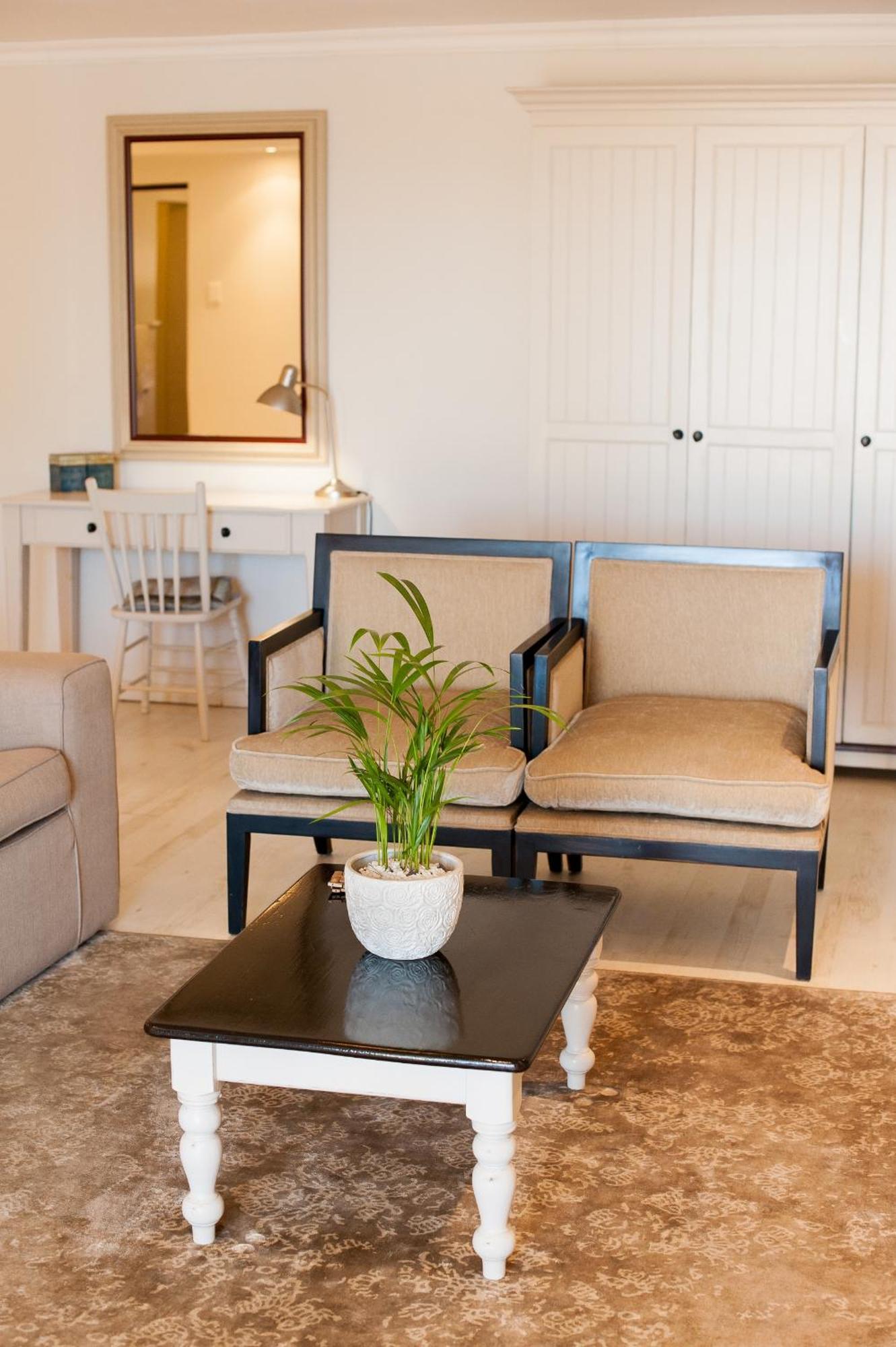 Four Palms Accommodation Durbanville Extérieur photo