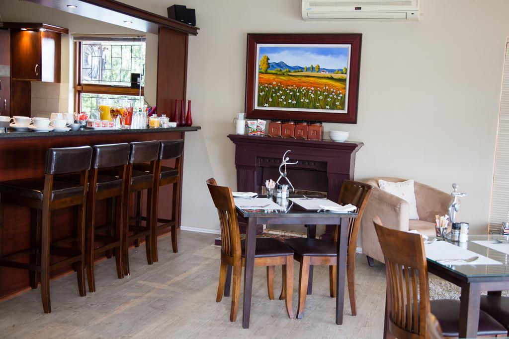 Four Palms Accommodation Durbanville Extérieur photo