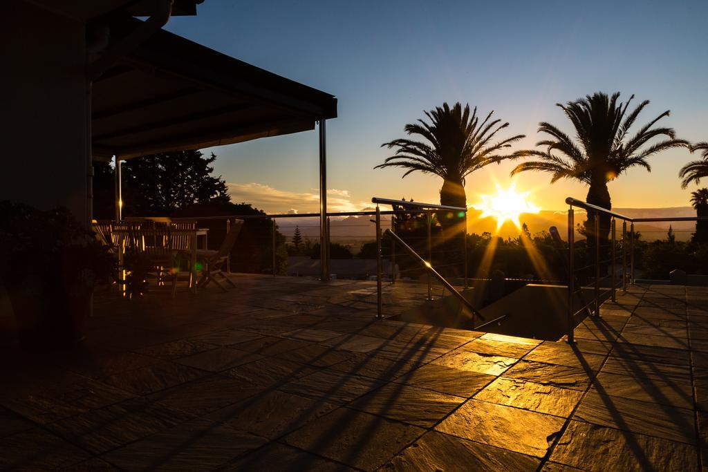 Four Palms Accommodation Durbanville Extérieur photo