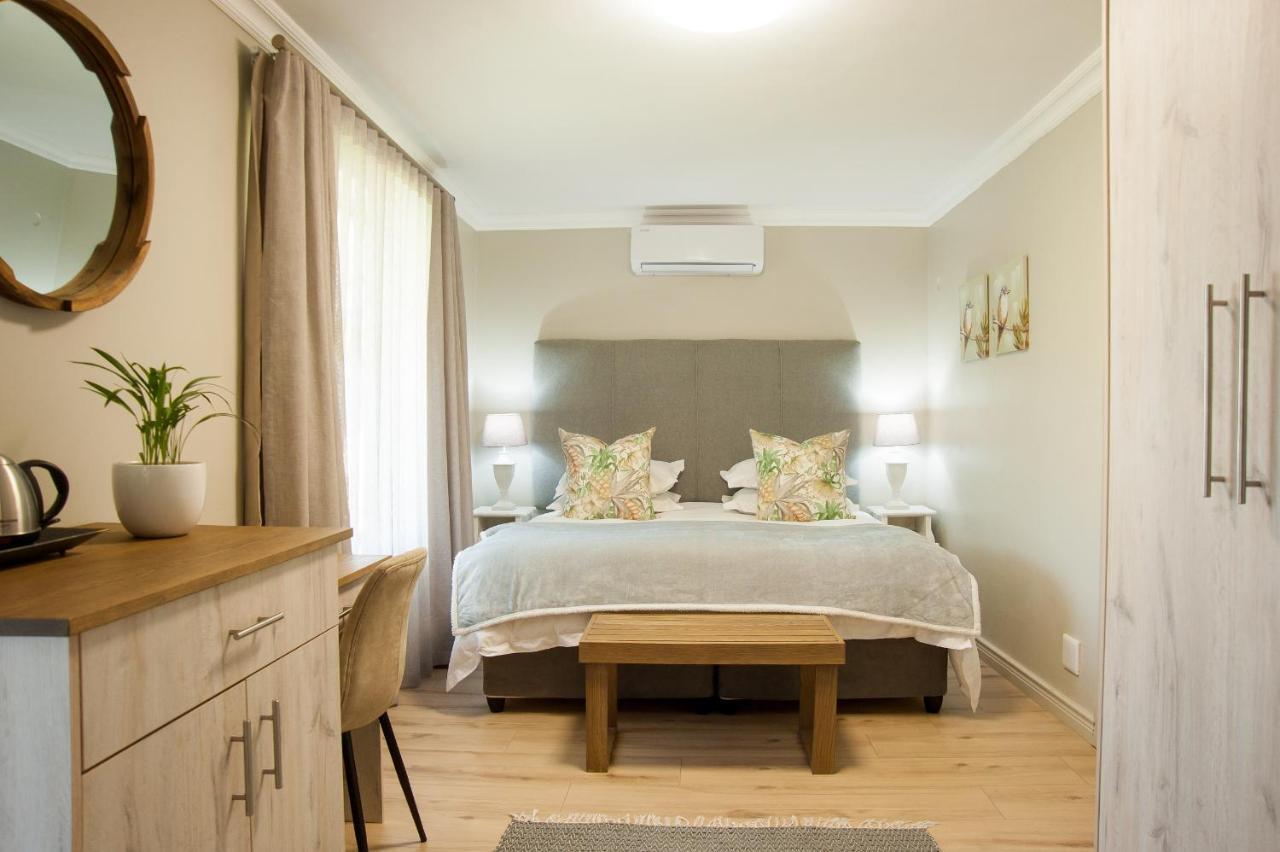 Four Palms Accommodation Durbanville Extérieur photo